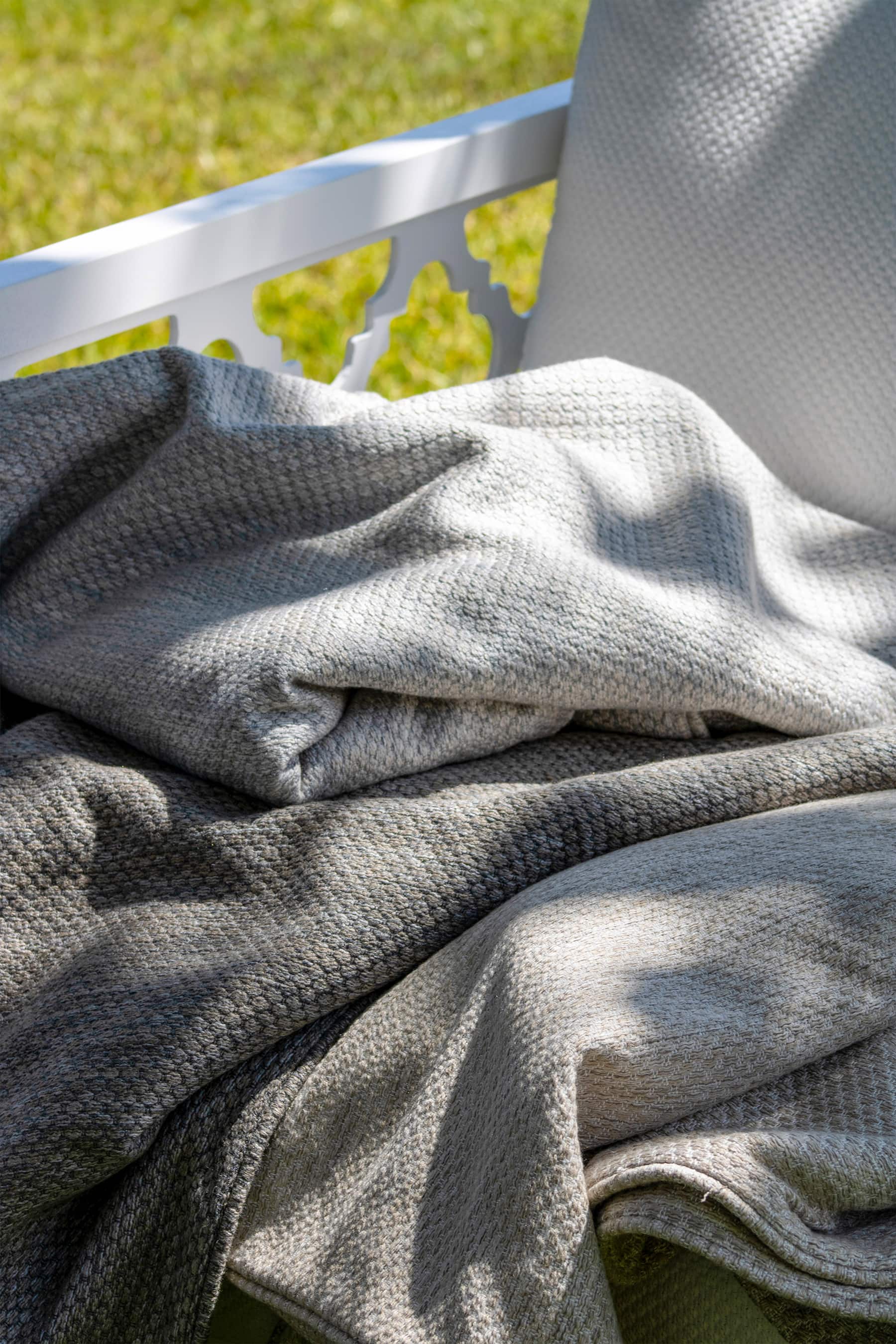 LANE VENTURE  Decorative Throw